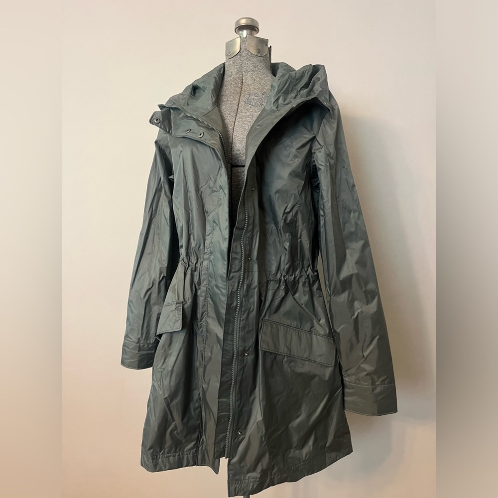 LUCY GREY RAINCOAT